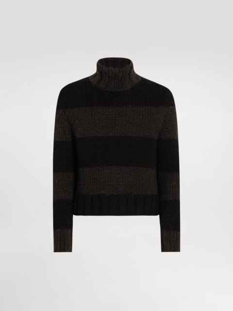 Wool blend turtleneck