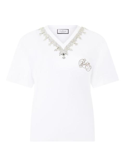 embroidered V-neck T-shirt