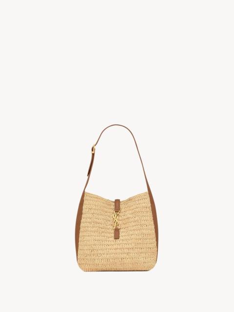 LE 5 À 7 SUPPLE SMALL IN RAFFIA AND LEATHER