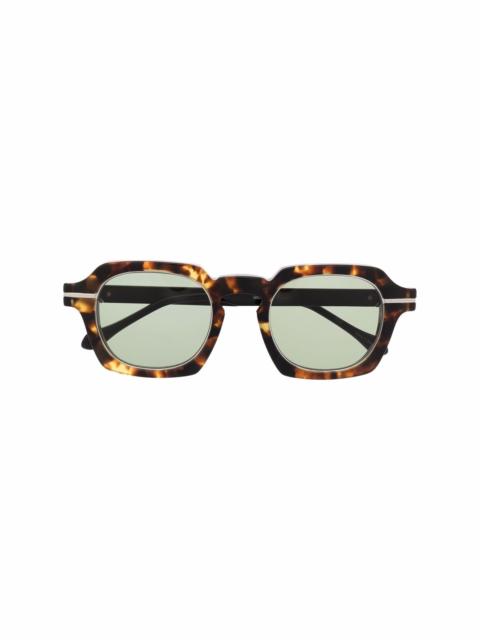 tortoiseshell-frame sunglasses