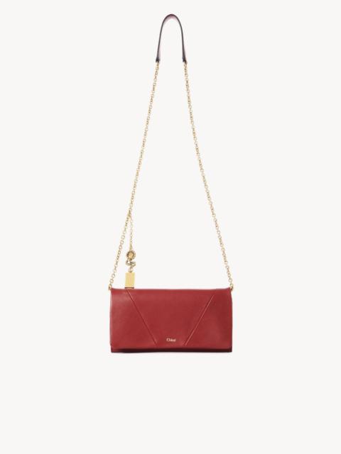 CHLOÉ SPIN FLAP WALLET ON CHAIN IN GRAINED LEATHER