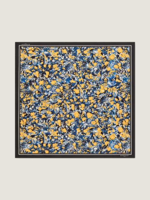 SQUARE IN SILK WITH FLORAL PRINT