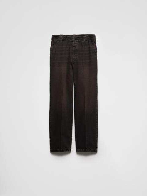 Relaxed fit denim jeans