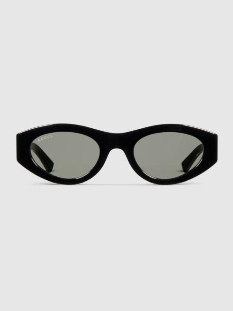 Oval frame sunglasses