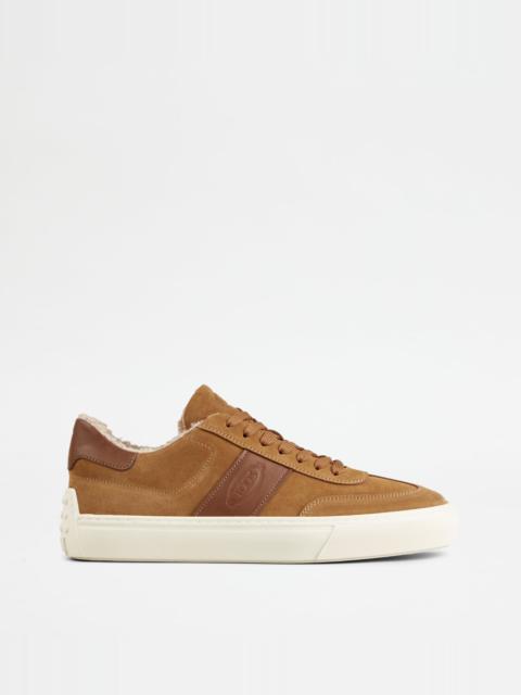 SNEAKERS IN SUEDE - FURRY LINING - BROWN