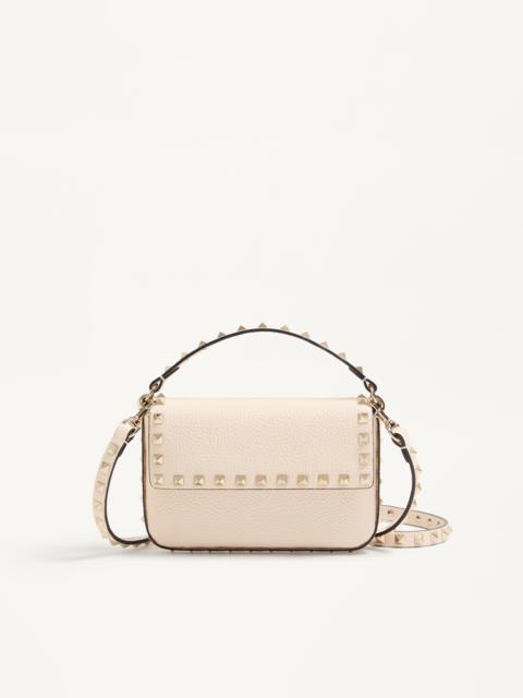 ROCKSTUD GRAINY CALFSKIN POUCH