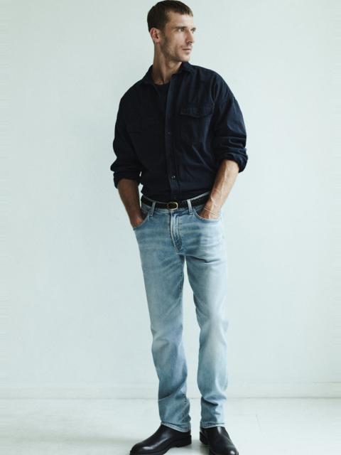 Gage Slim Straight Perform
In Light Wash