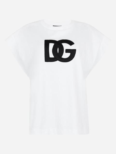Interlock T-shirt with satin DG patch