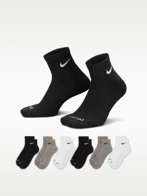 Nike Everyday Plus Cushioned Training Ankle Socks (6 Pairs)
