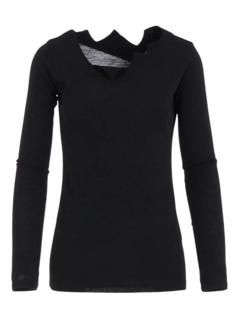 zig-zag neckline long-sleeves top