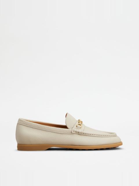 LOAFERS IN LEATHER - OFF WHITE