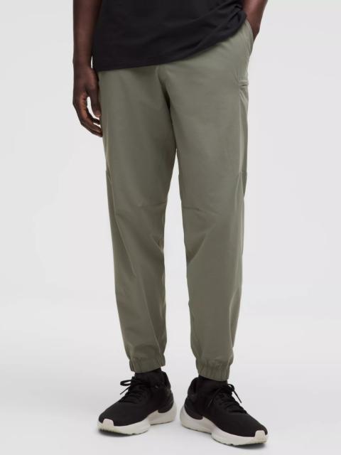Zeroed In Classic-Fit Cargo Jogger *Regular