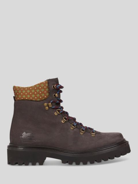 TREKKING ANKLE BOOTS