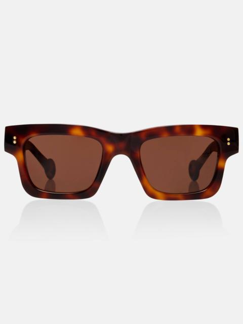 Rectangular sunglasses