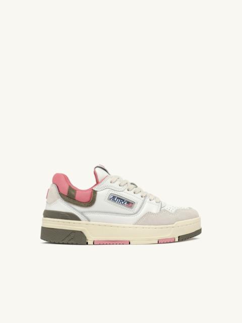 CLC LOW SNEAKERS IN WHITE AND GERANIUM LEATHER SUEDE