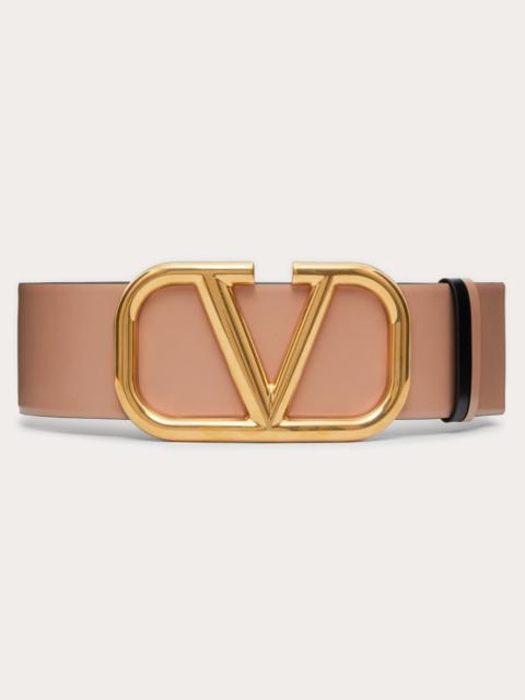ベルト VALENTINO SS25 \"VLOGO SIGNATURE\" BELT (6W2T0SM7IYR 0NO) Valentino REVERSIBLE VLOGO SIGNATURE BELT IN GLOSSY CALFSKIN