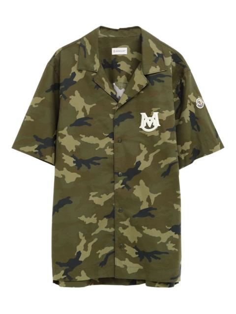 logo-patch camouflage shirt
