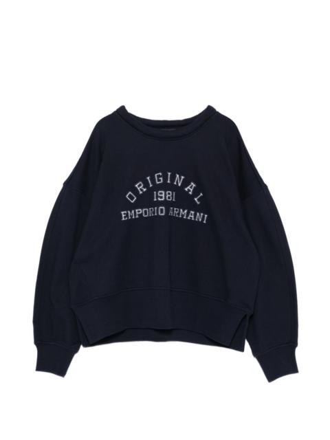 long-sleeve oversized sweatshirt