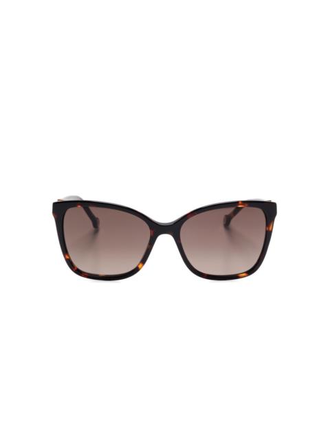 cat-eye sunglasses