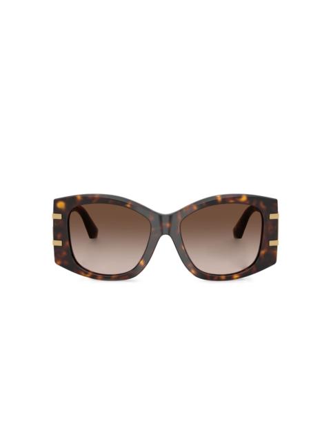 geometric-frame sunglasses