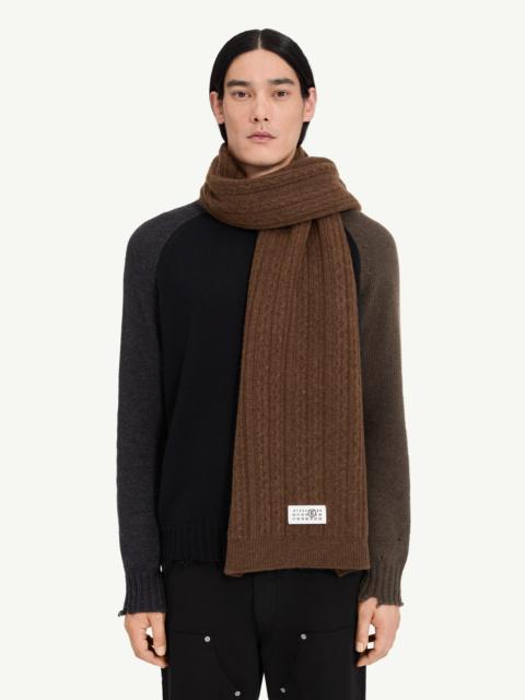 Ribbed scarf