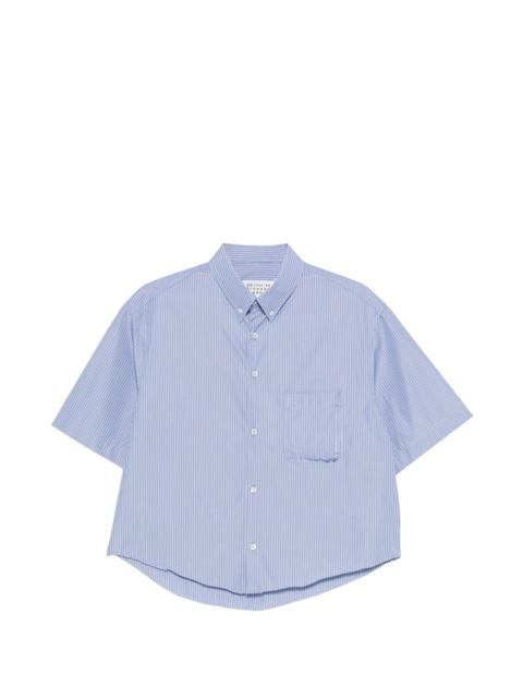 striped-fastening shirt