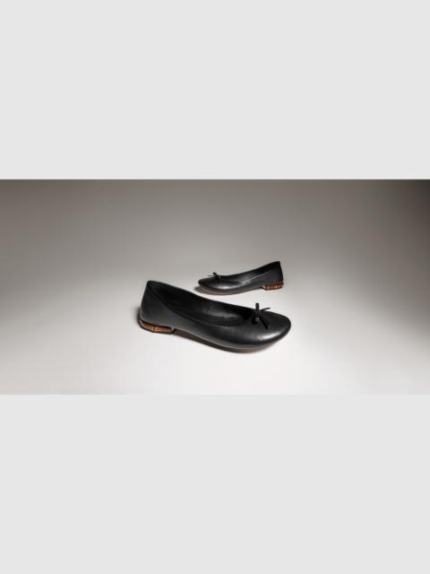 Women's ballerina with bamboo