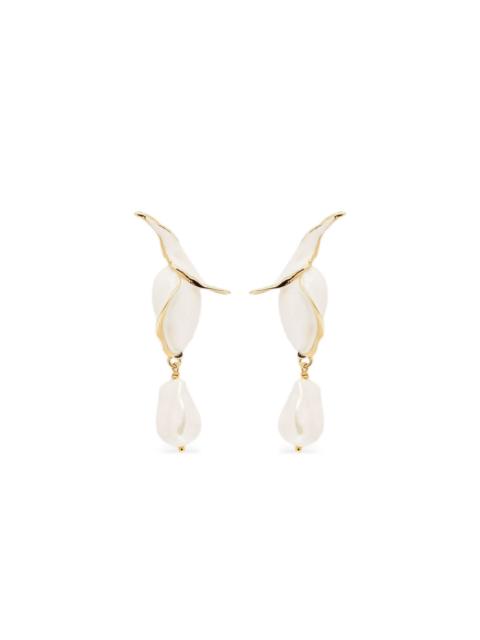 flower-bud pearl earrings
