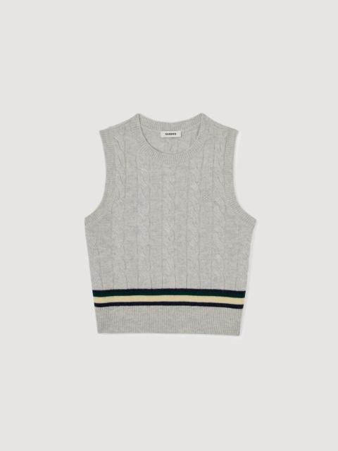 SLEEVELESS SHORT SWEATER