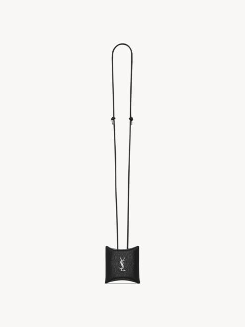 TAKE-AWAY AIRPODS CASE IN CASSANDRE LEATHER