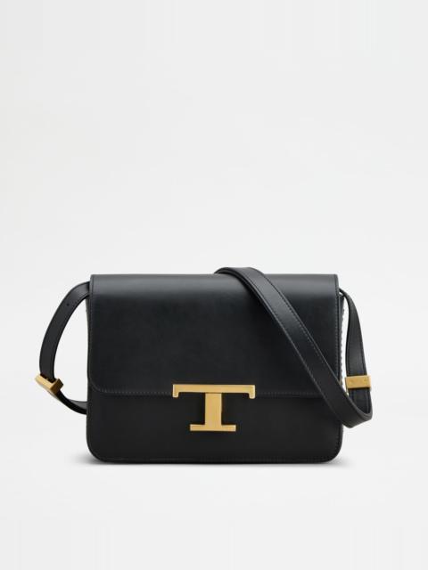 T TIMELESS CROSSBODY BAG IN LEATHER MINI - BLACK