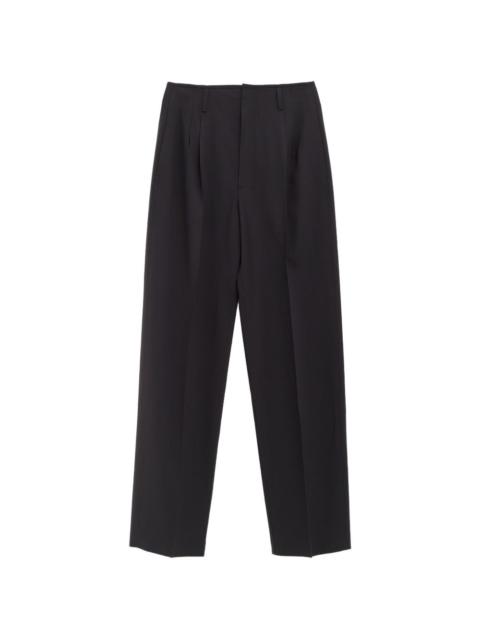 pleated trousers