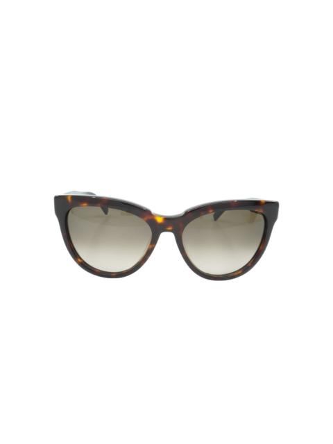 cat-eye sunglasses