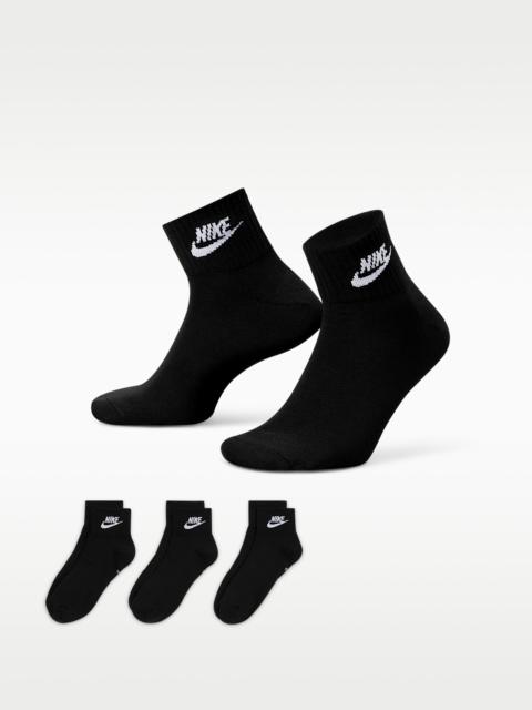 Nike Everyday Essential Ankle Socks (3 Pairs)