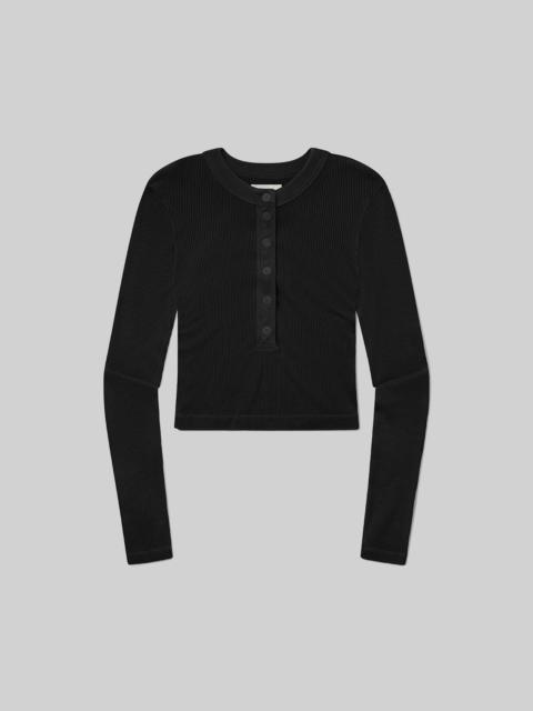 Varra Henley
In Black