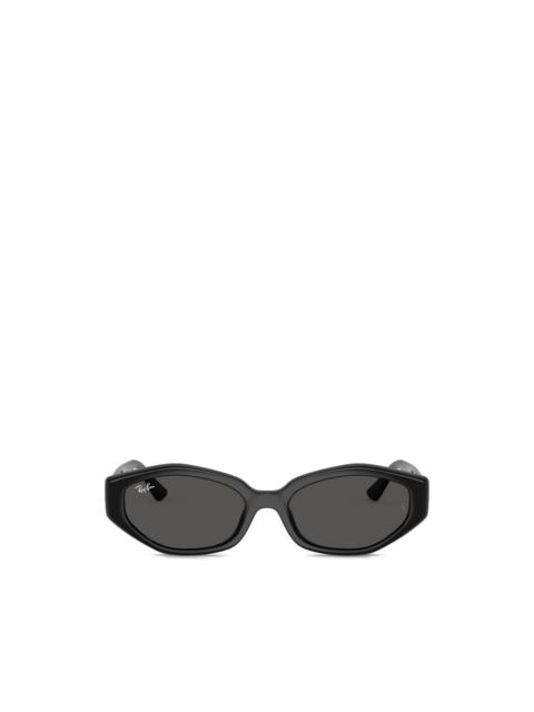 geometric-frame sunglasses