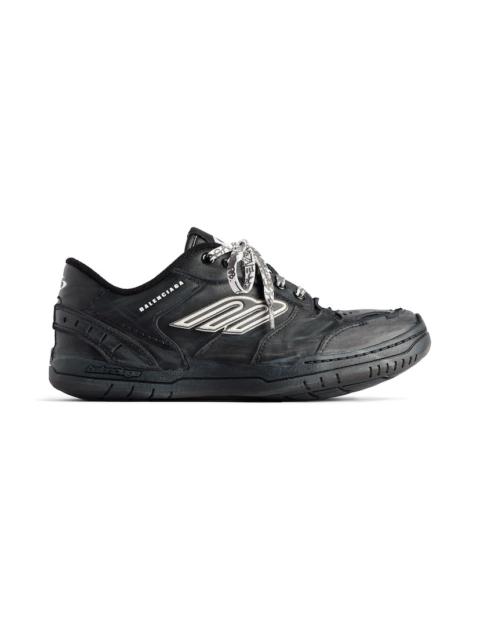 Women's Hamptons Worn-out Sneaker in Black