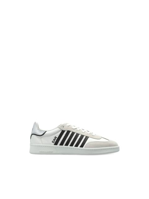 stripe-detail sneakers