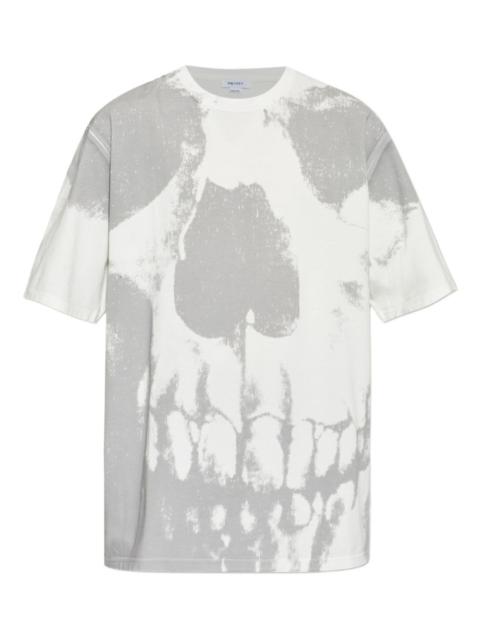skull-print T-shirt