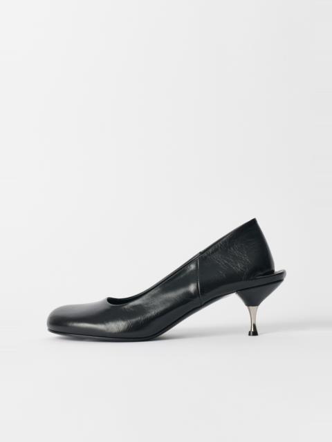 Declined Heel True Dye Black Leather