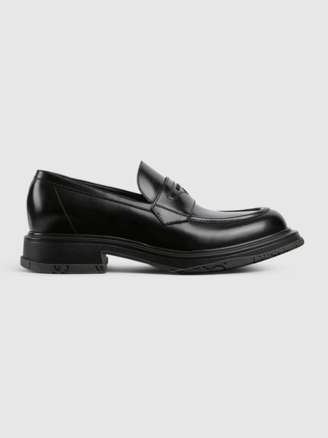 Men's loafer with tonal logo