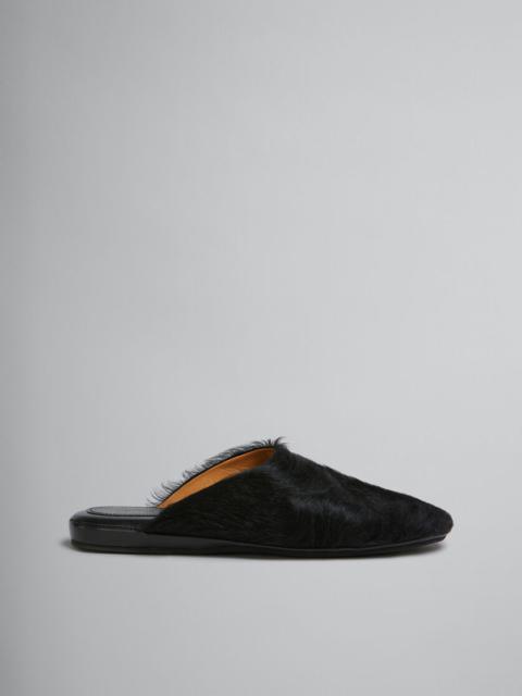 BLACK LONG-HAIR CALFSKIN SABOT