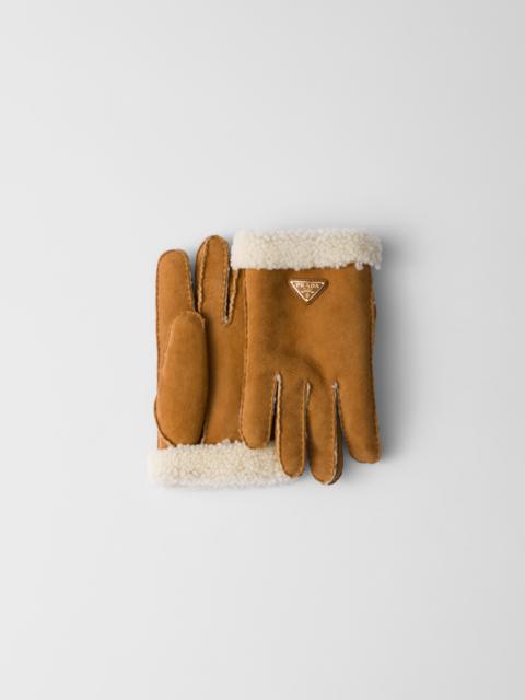 Suede sheepskin gloves