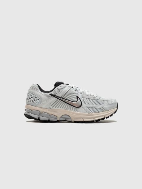WMNS ZOOM VOMERO 5 "CHROME"