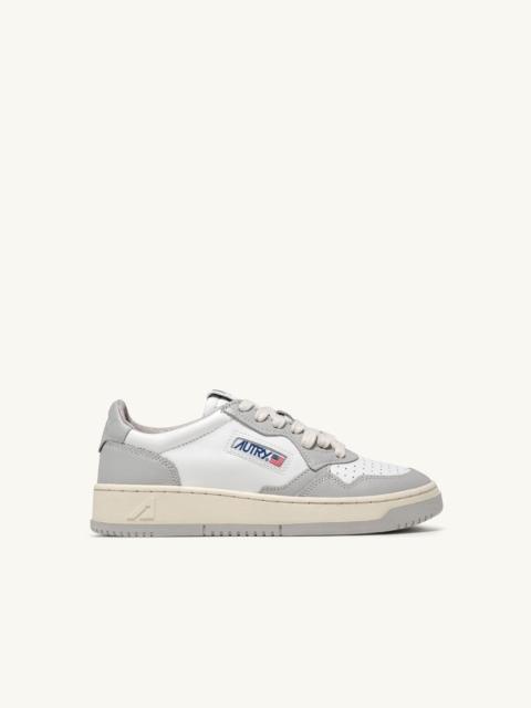 MEDALIST LOW BICOLOR SNEAKERS IN WHITE AND VAPOR LEATHER