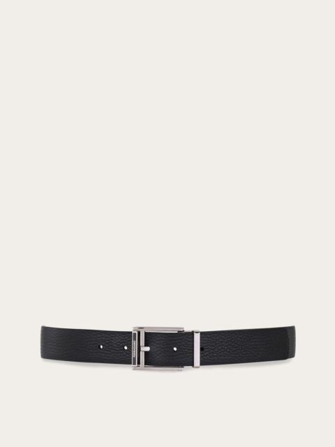 Reversible and adjustable belt