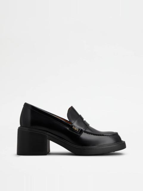 LOAFERS IN LEATHER - BLACK