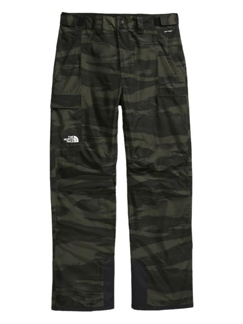 camouflage-pattern trousers