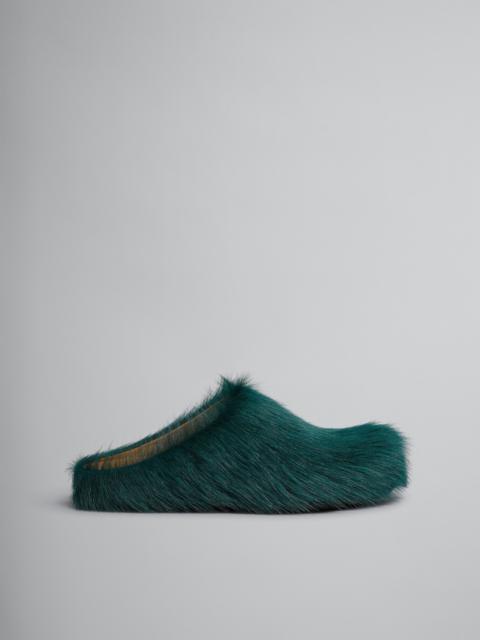 SEA GREEN LONG-HAIR CALFSKIN FUSSBETT SABOT