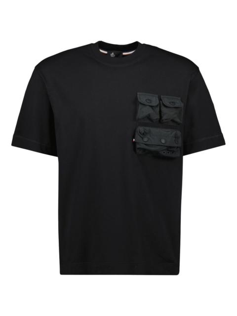 multi-pocket T-shirt